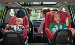 Çocuğunuzun Arabada Sessiz Bir Şekilde Oturmasını Nasıl Sağlarsınız?